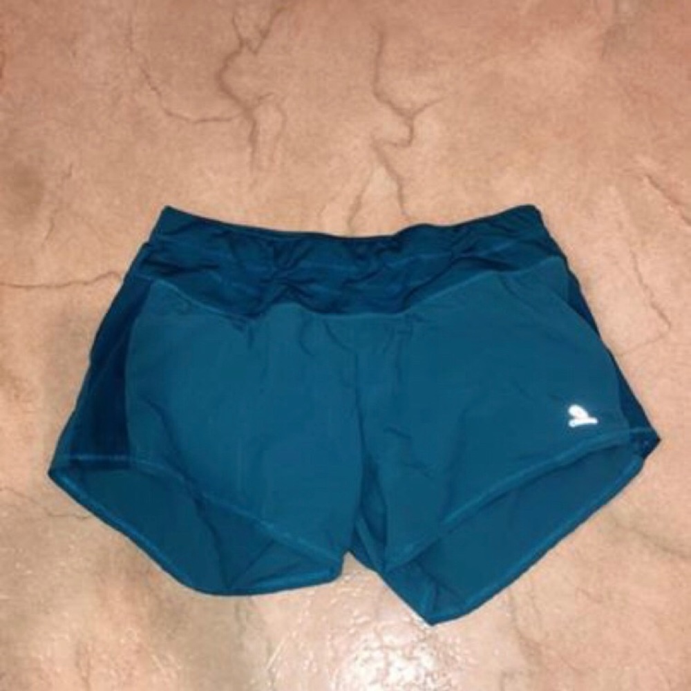 Summer Oiselle Roga Shorts
